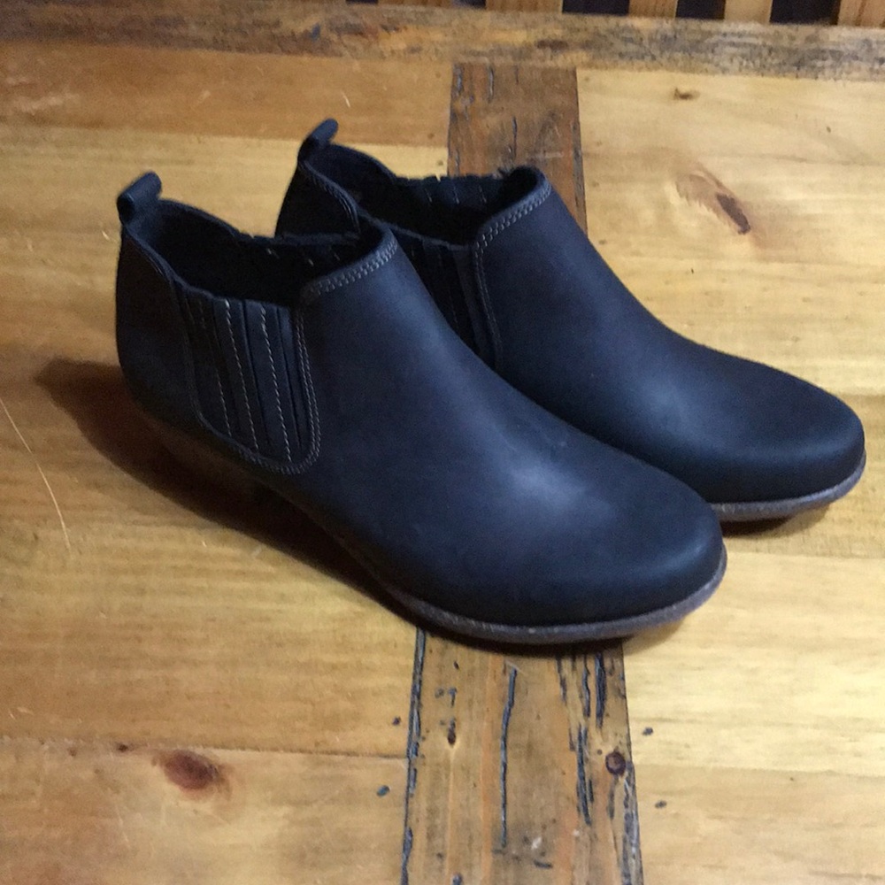New Clarks Black Booties